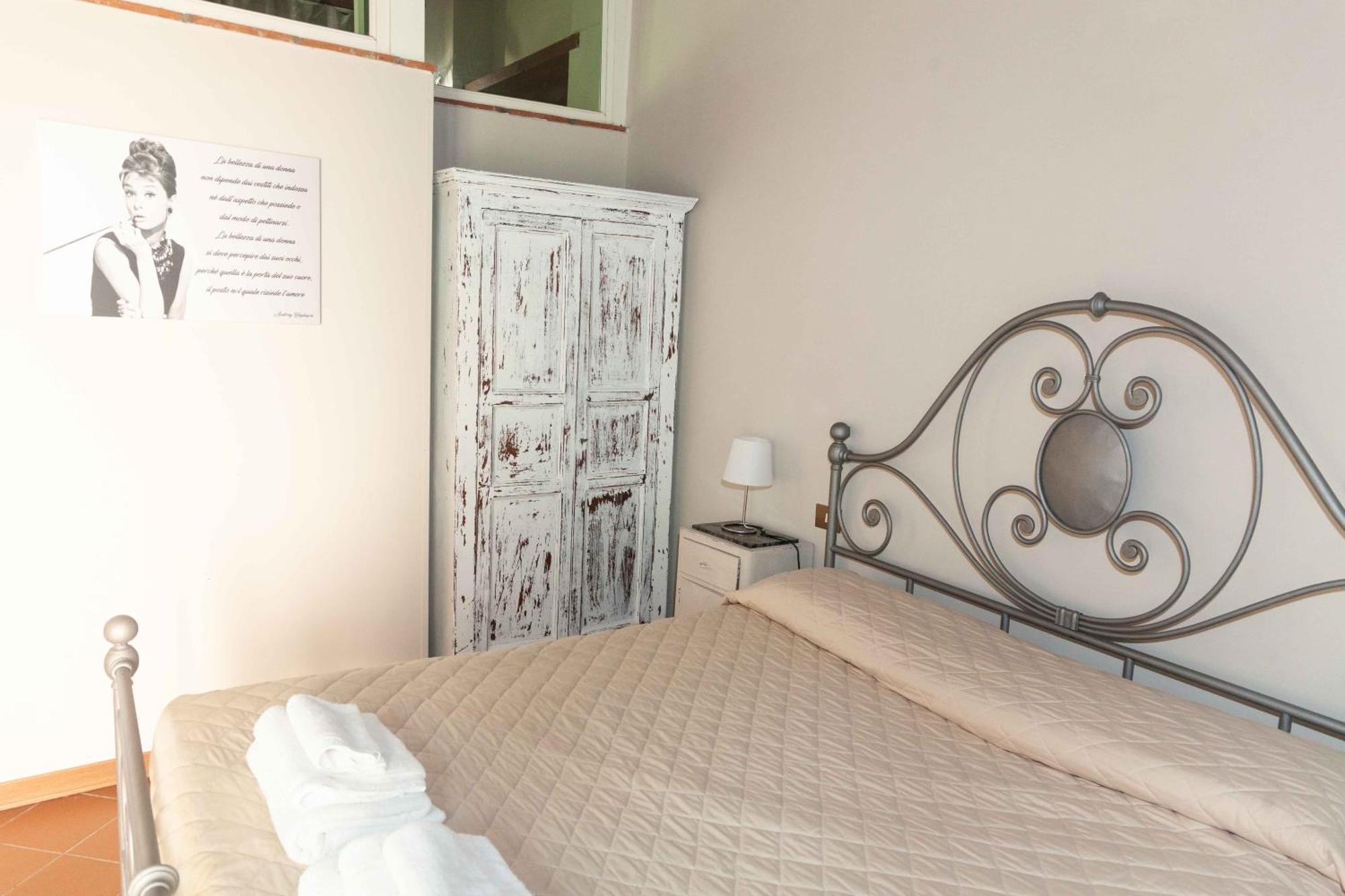 Bed And Breakfast Villa Torre Degli Onesti Apartments Lucca Exterior photo