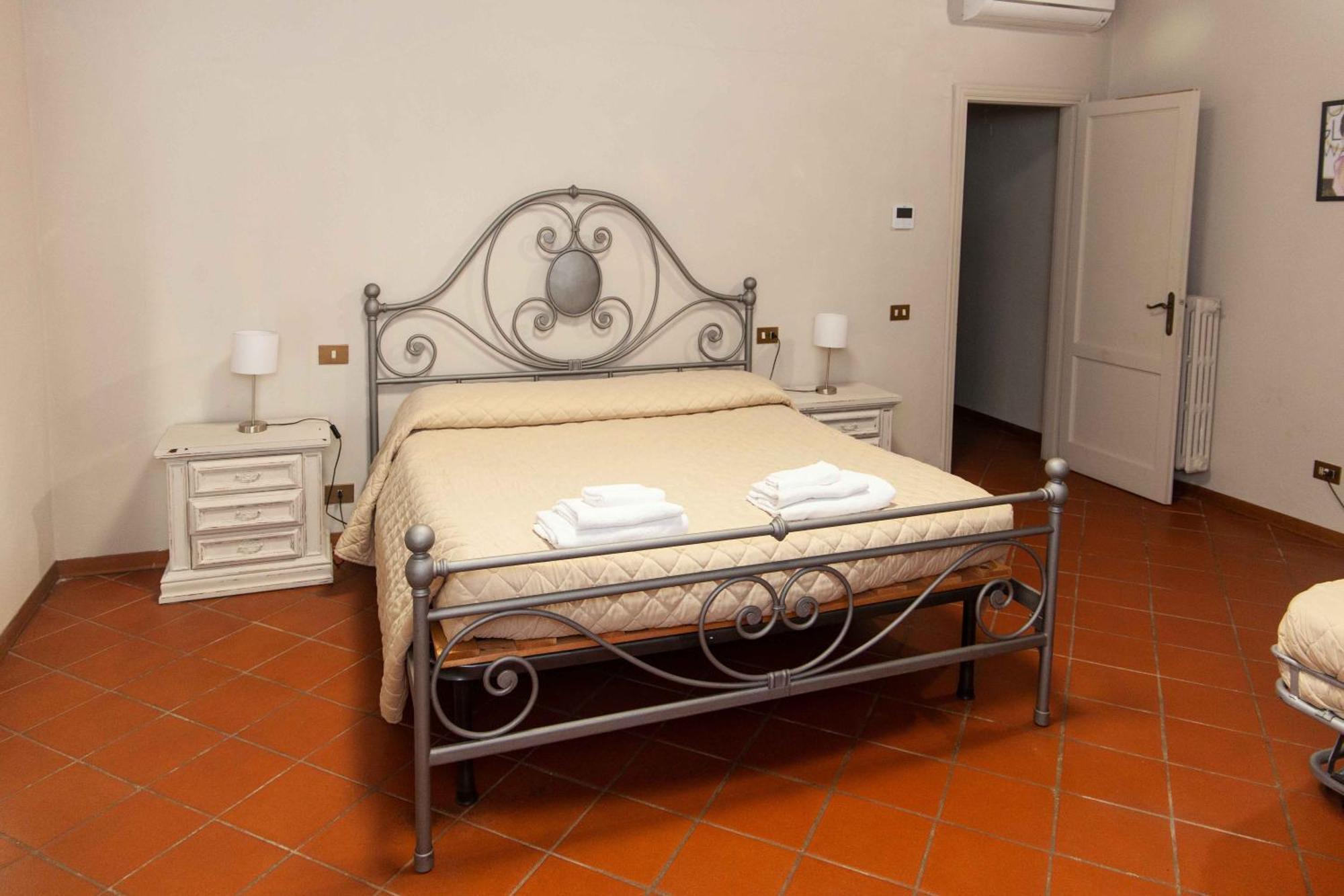 Bed And Breakfast Villa Torre Degli Onesti Apartments Lucca Exterior photo